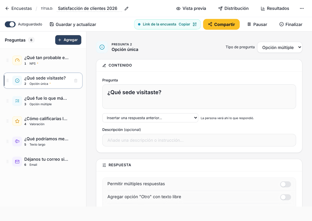 Editor de encuestas de SurvIQ con la lista de preguntas y una pregunta NPS abierta